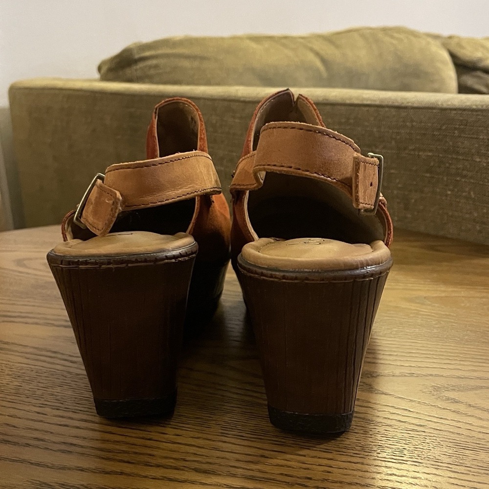 B.O.C. Red Suede Mules with Brown Wedge - Picture 2 of 12